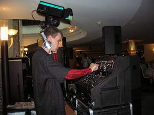 DJ iLia - на свадьбе Геннадия Бачинского.