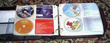 кейс с дисками, вмещает 100 шт., я вожу с собой два таких